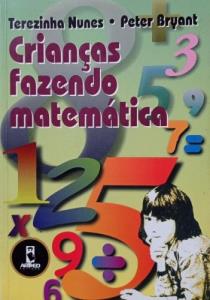 Crianças fazendo matemática